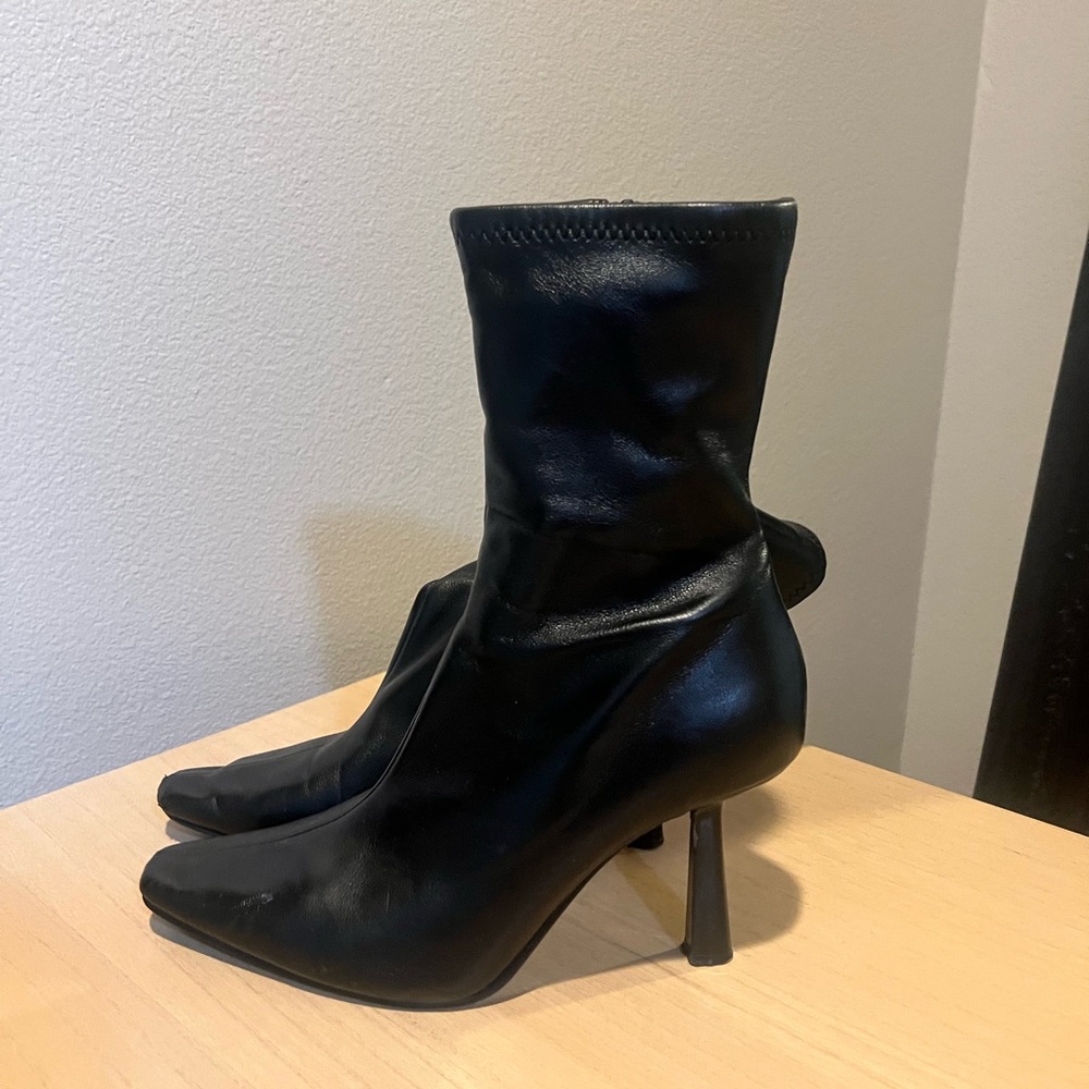 Steve Madden Glossy Black Heeled Boots